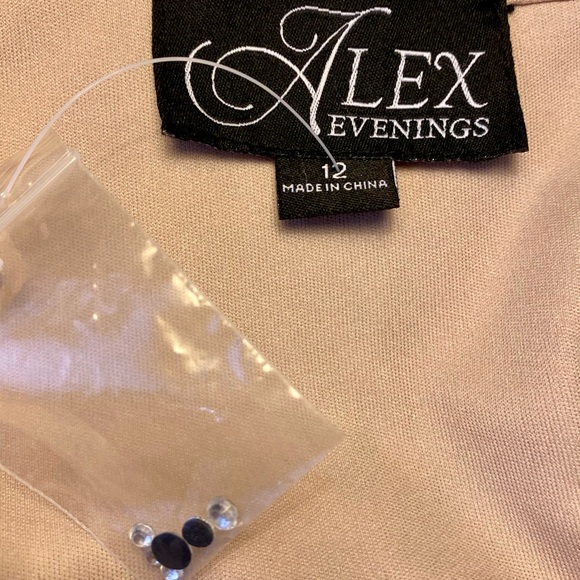 Alex Evenings Formal gown - Picture 2 of 16